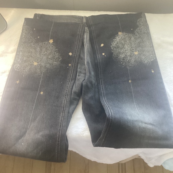 DKNY Greenwich women’s straight-leg jeans, size ten - Picture 7 of 14